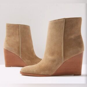 ❗️PRICE DROP❗️Women’s Dolce Vida Wedge Boot, size 9